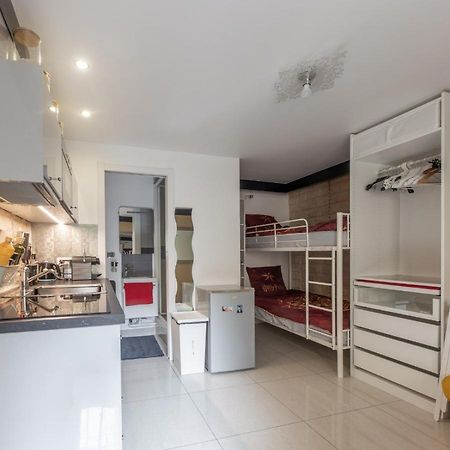 Studio A Paris Et Desinfection Rigoureux Du Logis المظهر الخارجي الصورة